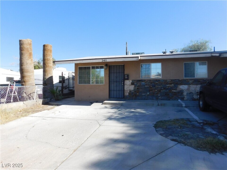 3411 Tabor Ave in North Las Vegas, NV - Building Photo