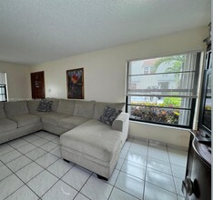 5240 W 24th Ct in Hialeah, FL - Building Photo - Building Photo