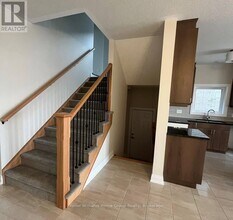 10 Shaded Crk Dr in Kitchener, ON - Building Photo - Building Photo