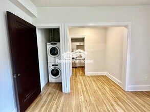 2225 Grand Ave in Des Moines, IA - Building Photo - Building Photo