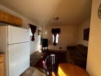 308 E Spruce St photo'