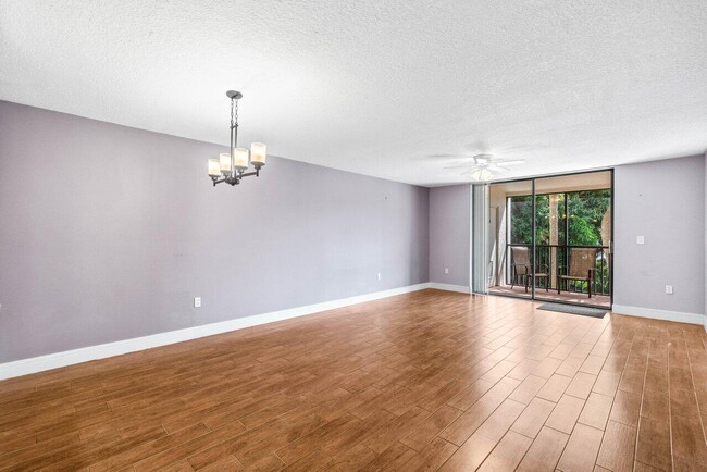 1555 S Federal Hwy in Delray Beach, FL - Building Photo - Building Photo