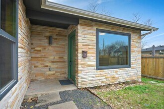 2903 Pecan Cir in Austin, TX - Building Photo - Building Photo