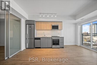 299 Campbell Ave in Toronto, ON - Building Photo - Building Photo