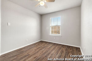 5911 Southern Knoll in San Antonio, TX - Building Photo - Building Photo