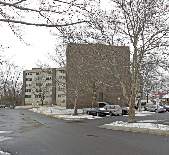 Wentworth Hi-Rise in Dayton, OH - Building Photo - Building Photo