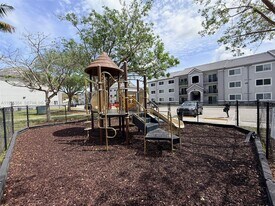 15440 SW 284th St in Homestead, FL - Building Photo