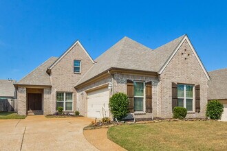 6765 Whooper Swan Dr in Olive Branch, MS - Building Photo - Building Photo