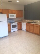 1040 Venetian Dr in Melbourne, FL - Building Photo - Building Photo