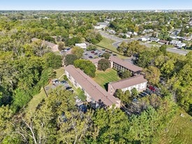 Raccoon Creek Apartments in Columbus, OH - Building Photo