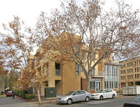 Birch Plaza in Palo Alto, CA - Foto de edificio - Building Photo