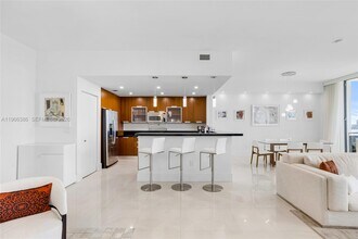 7901 Hispanola Ave in North Bay Village, FL - Building Photo - Building Photo