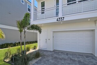 4337 Saltwater Pearl Wy in Cortez, FL - Building Photo - Building Photo