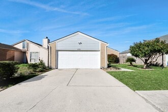11726 Lima Dr in Houston, TX - Building Photo - Building Photo