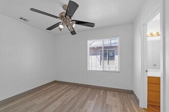6145 Apple Orchard Dr in Las Vegas, NV - Building Photo - Building Photo