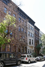 108 W 75th St in New York, NY - Building Photo - Building Photo