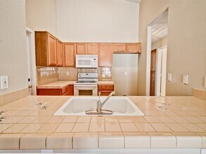 8912 W La Reata Ave in Phoenix, AZ - Building Photo - Building Photo