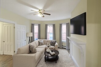 99 Hungerford St, Unit 2 in Hartford, CT - Foto de edificio - Building Photo