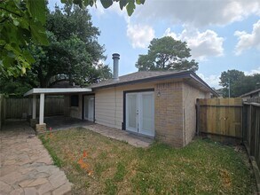 10511 Stormy Sky Dr in Houston, TX - Building Photo - Building Photo