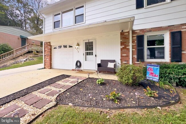8614 Arley Dr in Springfield, VA - Building Photo - Building Photo