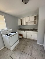 1305 W 6th St in Jacksonville, FL - Building Photo