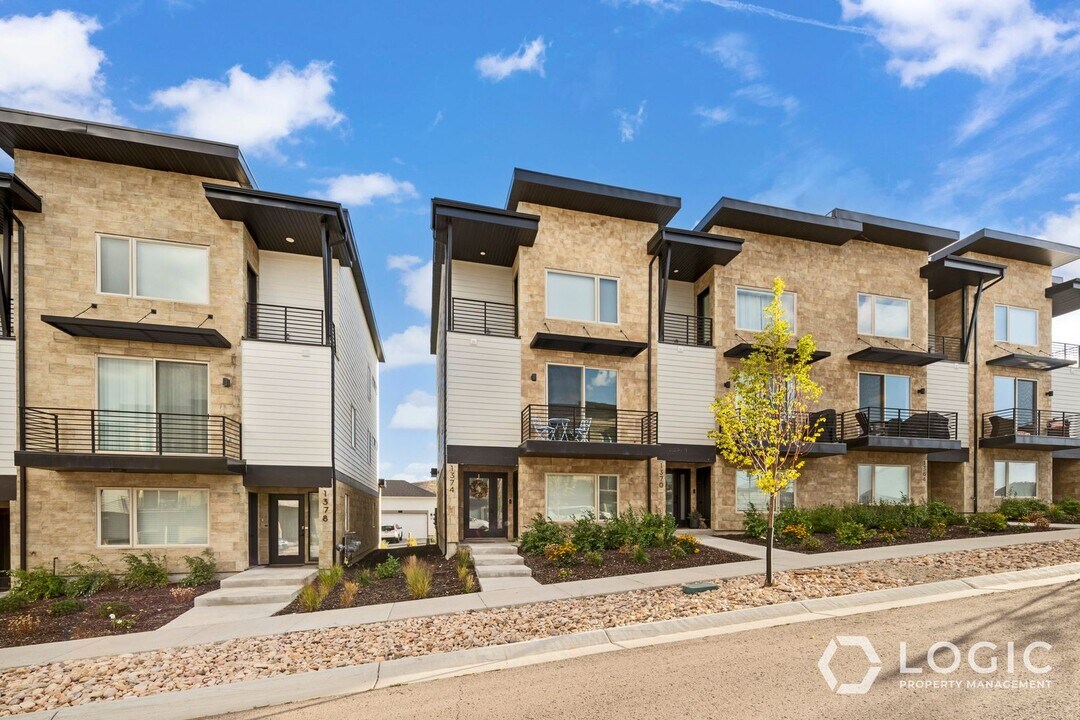 1374 Gambel Oak Wy in Park City, UT - Building Photo