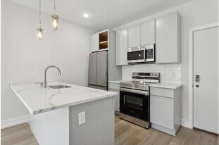 Walnut Lofts in Philadelphia, PA - Building Photo