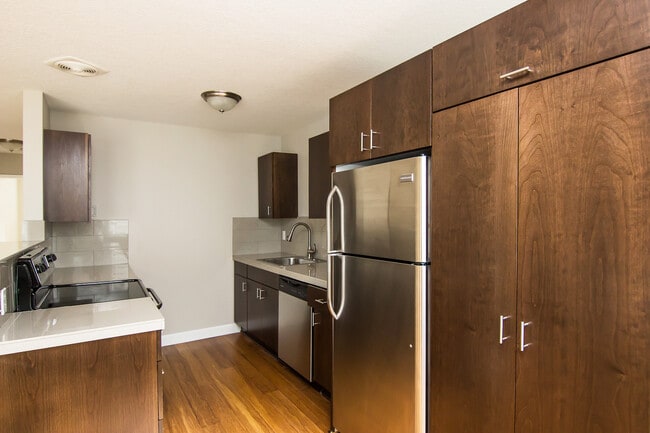 The Woods in Portland, OR - Building Photo - Interior Photo