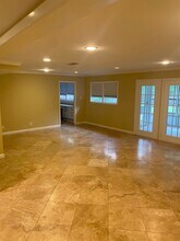 8327 Lorrie Dr in Houston, TX - Building Photo - Building Photo