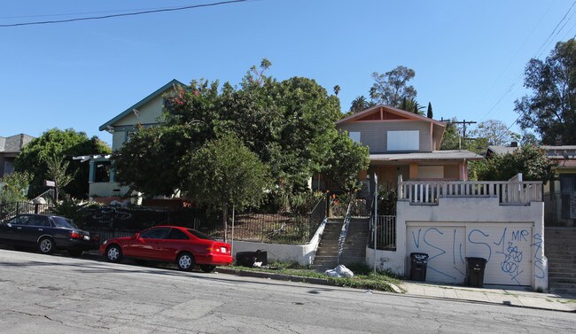 Eastlake Neighborhood Center in Los Angeles, CA - Foto de edificio - Building Photo