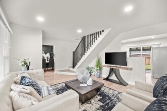 1350 62nd St in Sacramento, CA - Building Photo - Building Photo