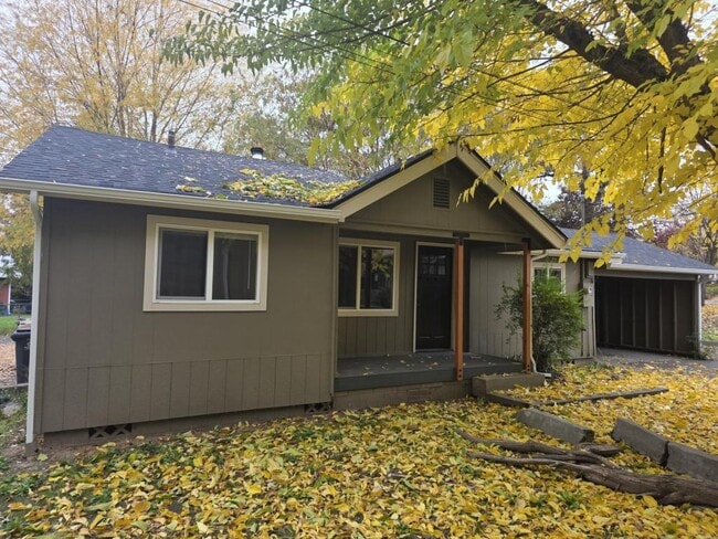 property at 1411 SW G St