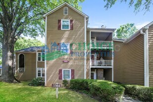 3304 Selwyn Farms Ln in Charlotte, NC - Building Photo