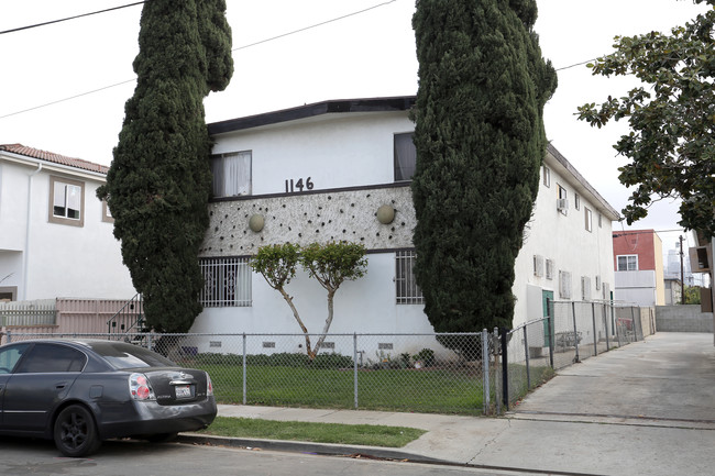 1146 S Mariposa Ave in Los Angeles, CA - Building Photo - Building Photo