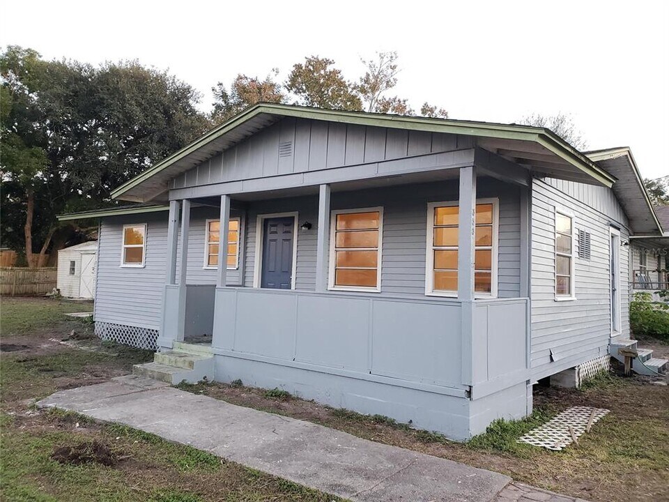 353 Pearlwood St in Orlando, FL - Building Photo