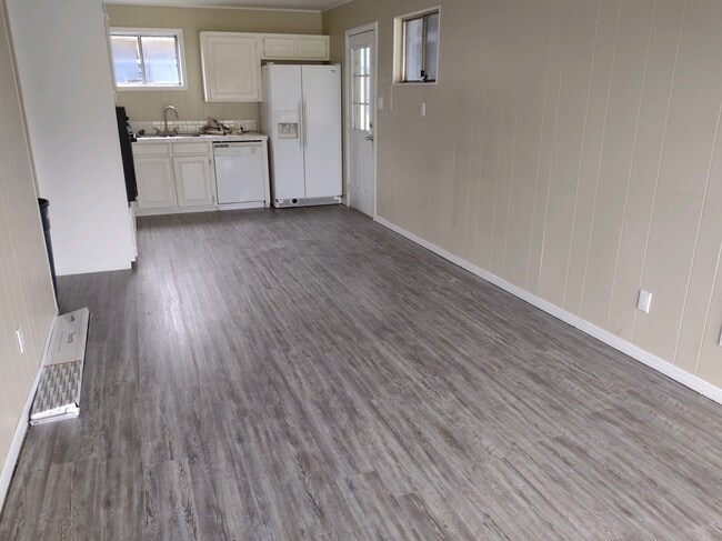 property at 2122 7th St
