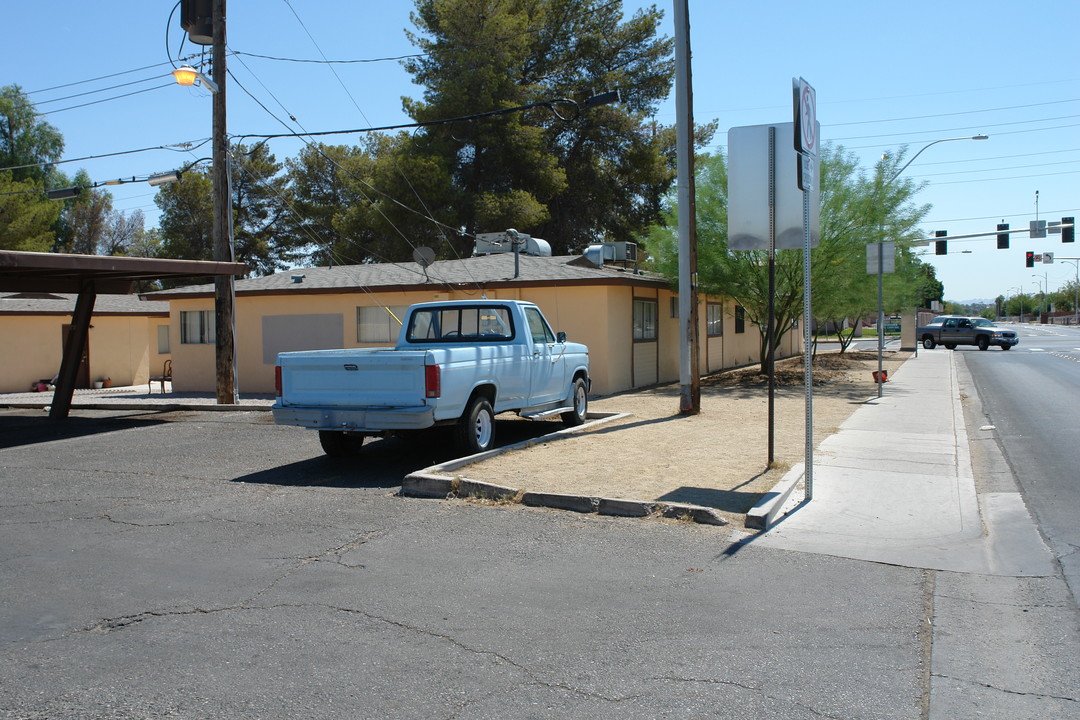 La Esperanza Apartments in North Las Vegas, NV - Building Photo