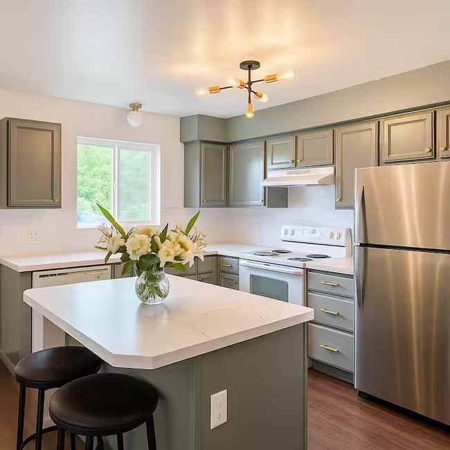 9033 Dewberry St in Anchorage, AK - Building Photo - Building Photo