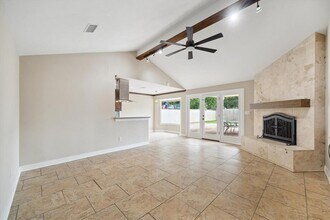 1818 Arcadia Dr in Sugar Land, TX - Building Photo - Building Photo