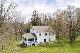 56 Willowdale Farm Rd in Hollowville, NY - Building Photo - Building Photo