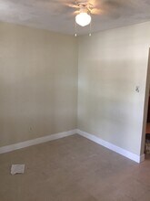 806 NW 15th Ave in Fort Lauderdale, FL - Building Photo - Building Photo