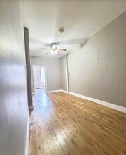 92 Moore St, Unit 3R in Brooklyn, NY - Building Photo - Building Photo