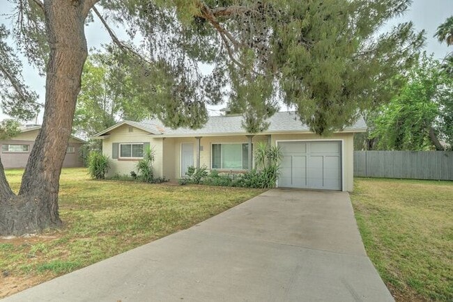 3033 E Campbell Ave in Phoenix, AZ - Building Photo - Building Photo