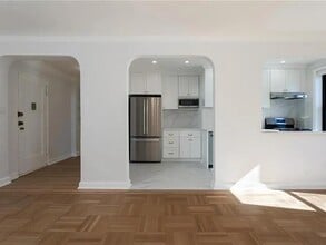 415 Ocean Pkwy in Brooklyn, NY - Building Photo - Building Photo