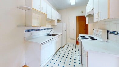 2105 W 47th Ave in Vancouver, BC - Building Photo - Building Photo