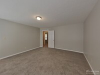 1426 Auburn Dr photo'