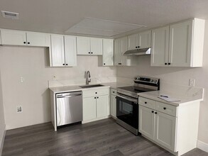5204 Karm Way in Sacramento, CA - Building Photo - Building Photo