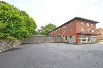 5200 Carthage Ave in Cincinnati, OH - Building Photo - Building Photo