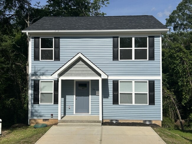 property at 76 Snyder Ct NE