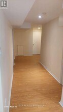30 Deerwood Crescent in Richmond Hill, ON - Building Photo - Building Photo